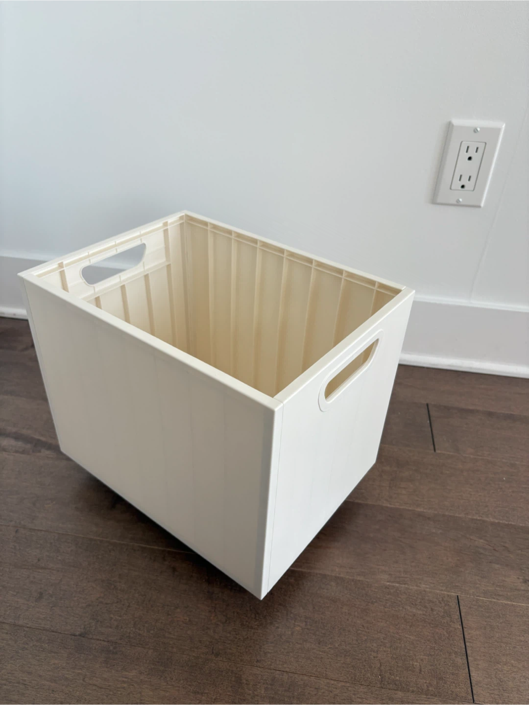 Cream Storage Bin with Wheels