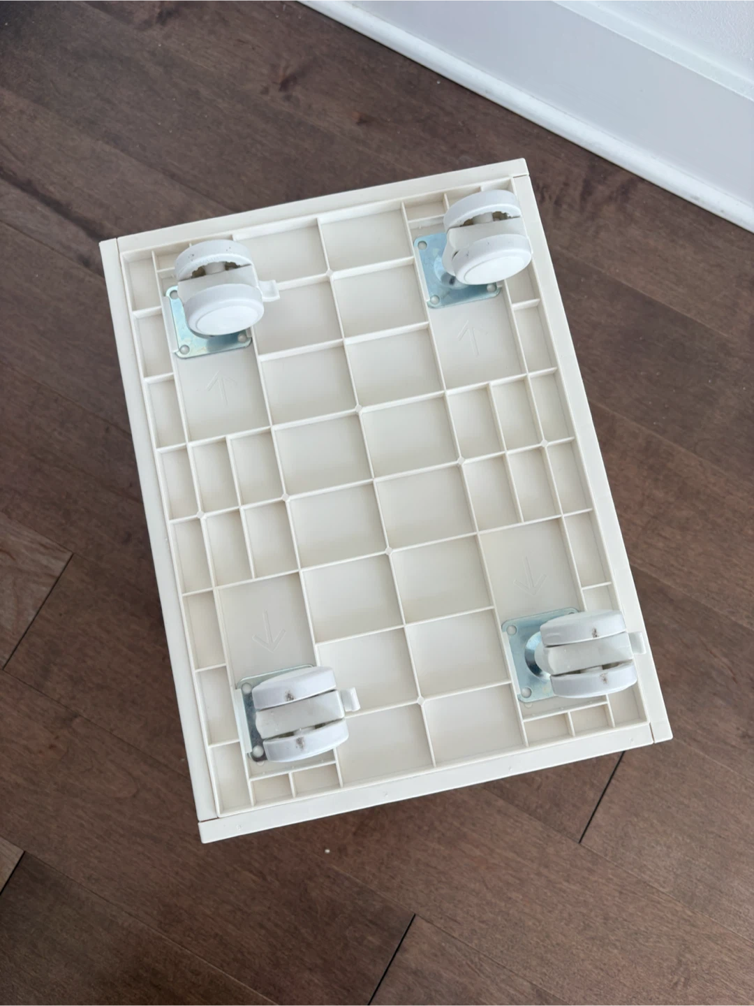 Cream Storage Bin with Wheels - photo 4