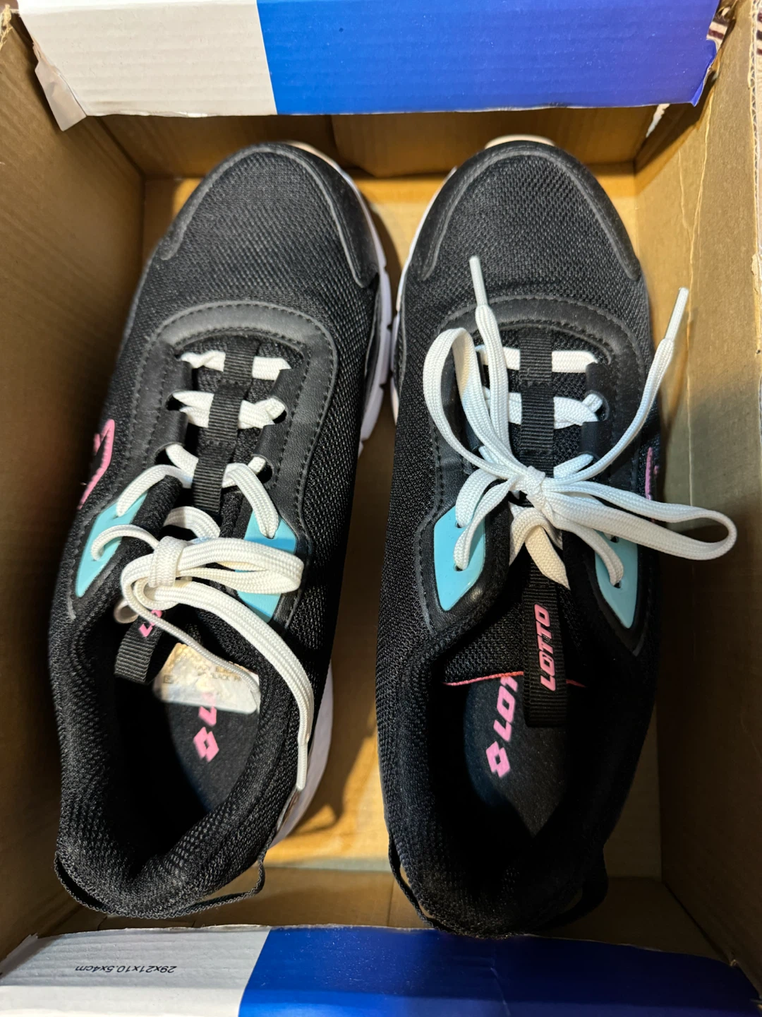 Size 6 Lotto Tansy Girls' Running Shoes - Black/Pink - EUR 38.5