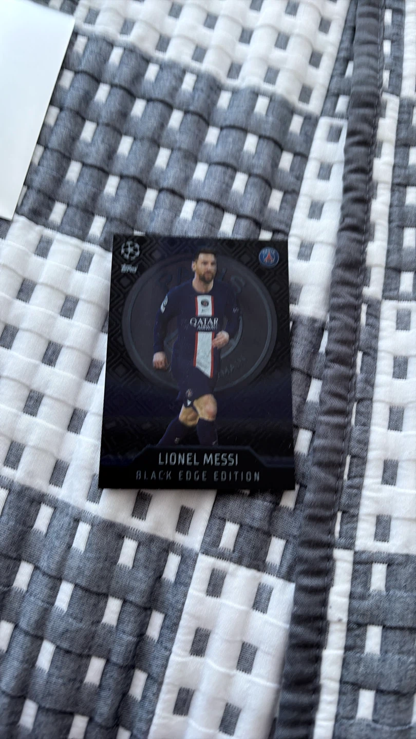 Lionel Messi Black Edge Edition Soccer Card