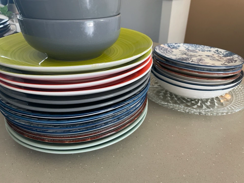 Today $10 for all dinner plates for 24 pcs