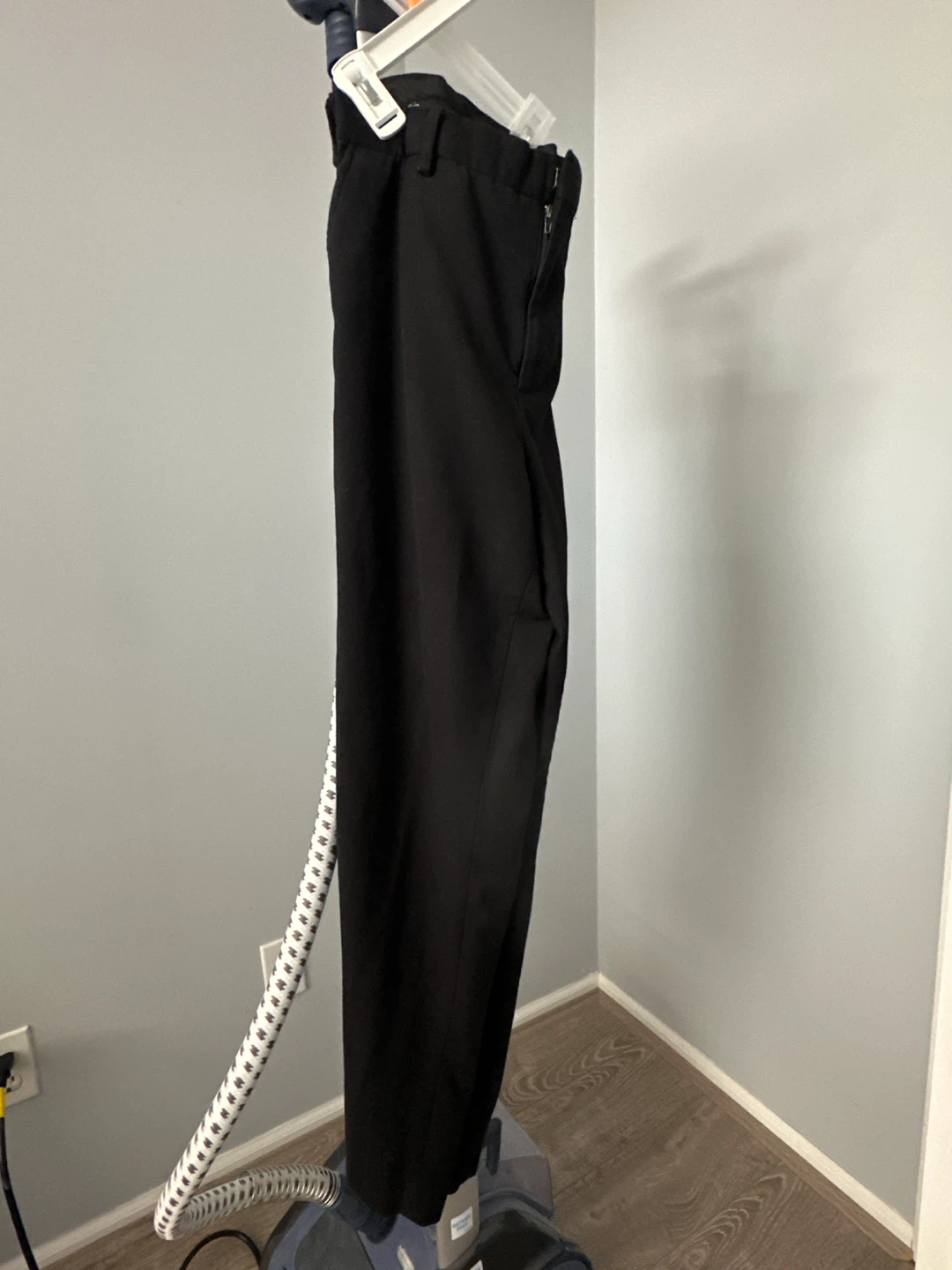 Calvin Klein Regular-fit Black Dress Pants 33x30