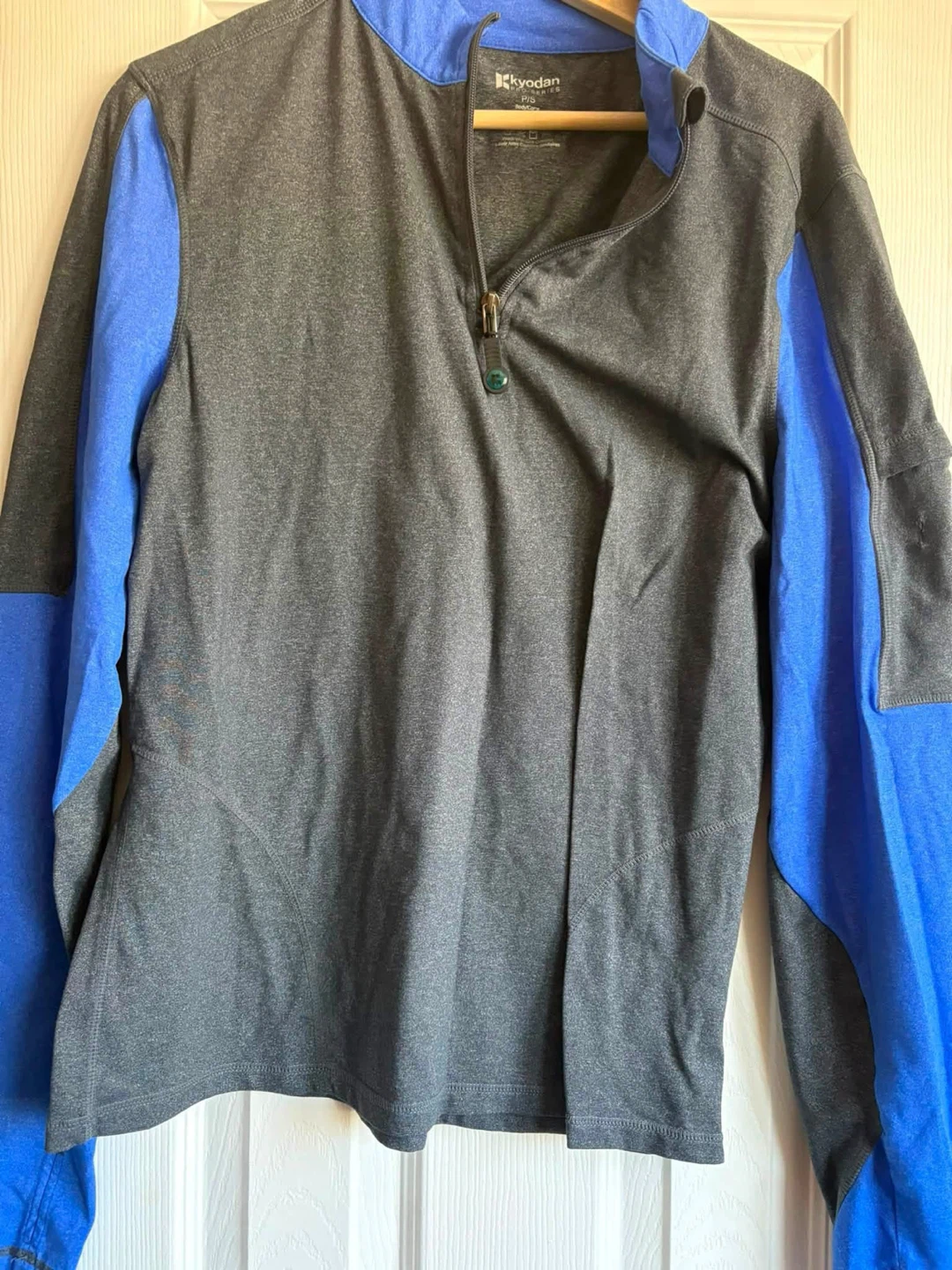 Men’s Size Small Bundle of Clothes