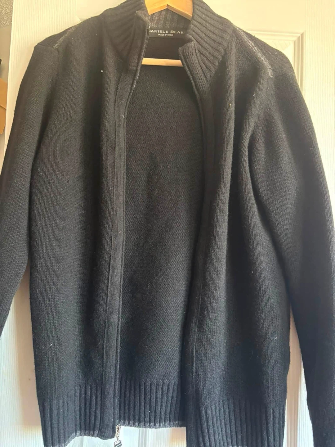 Men’s Size Small Bundle of Clothes - photo 3