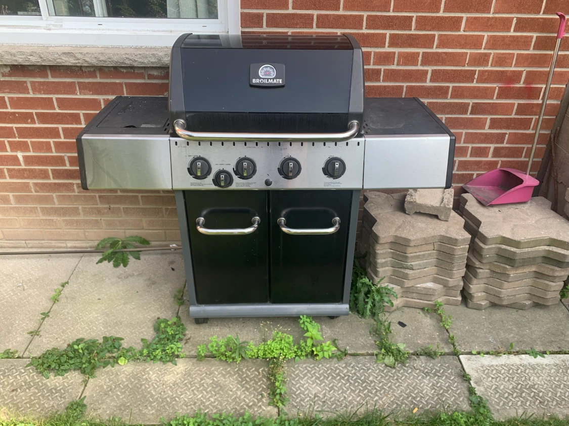 BROILMATE Gas Grill