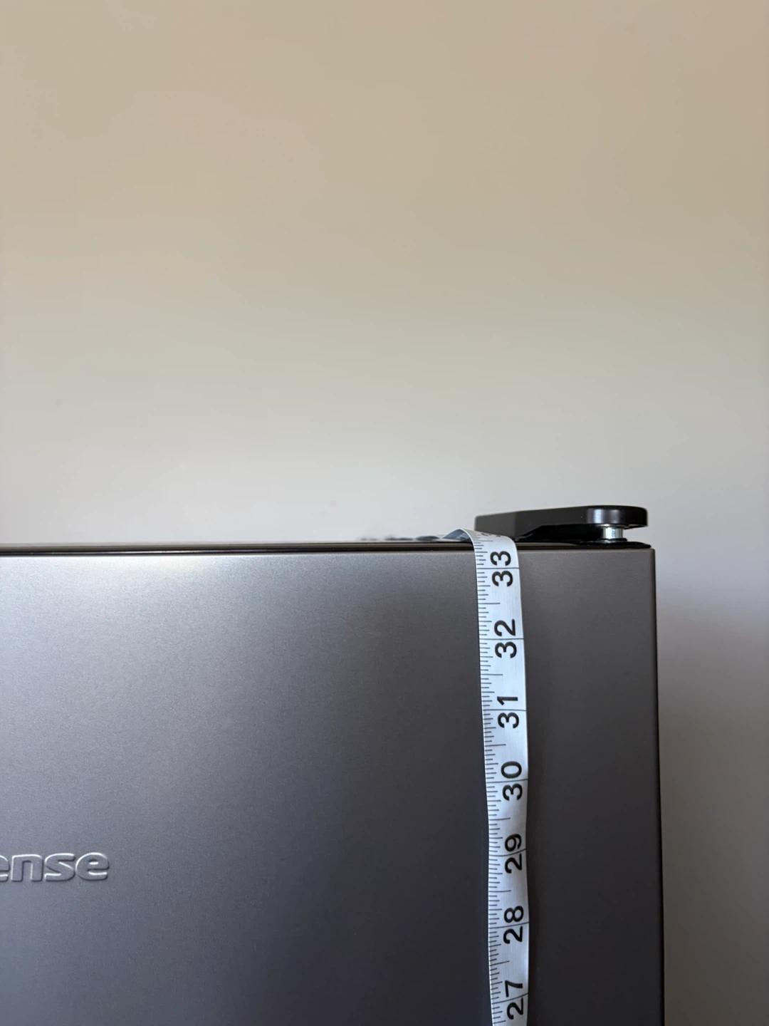 Hisense Mini Fridge - photo 4