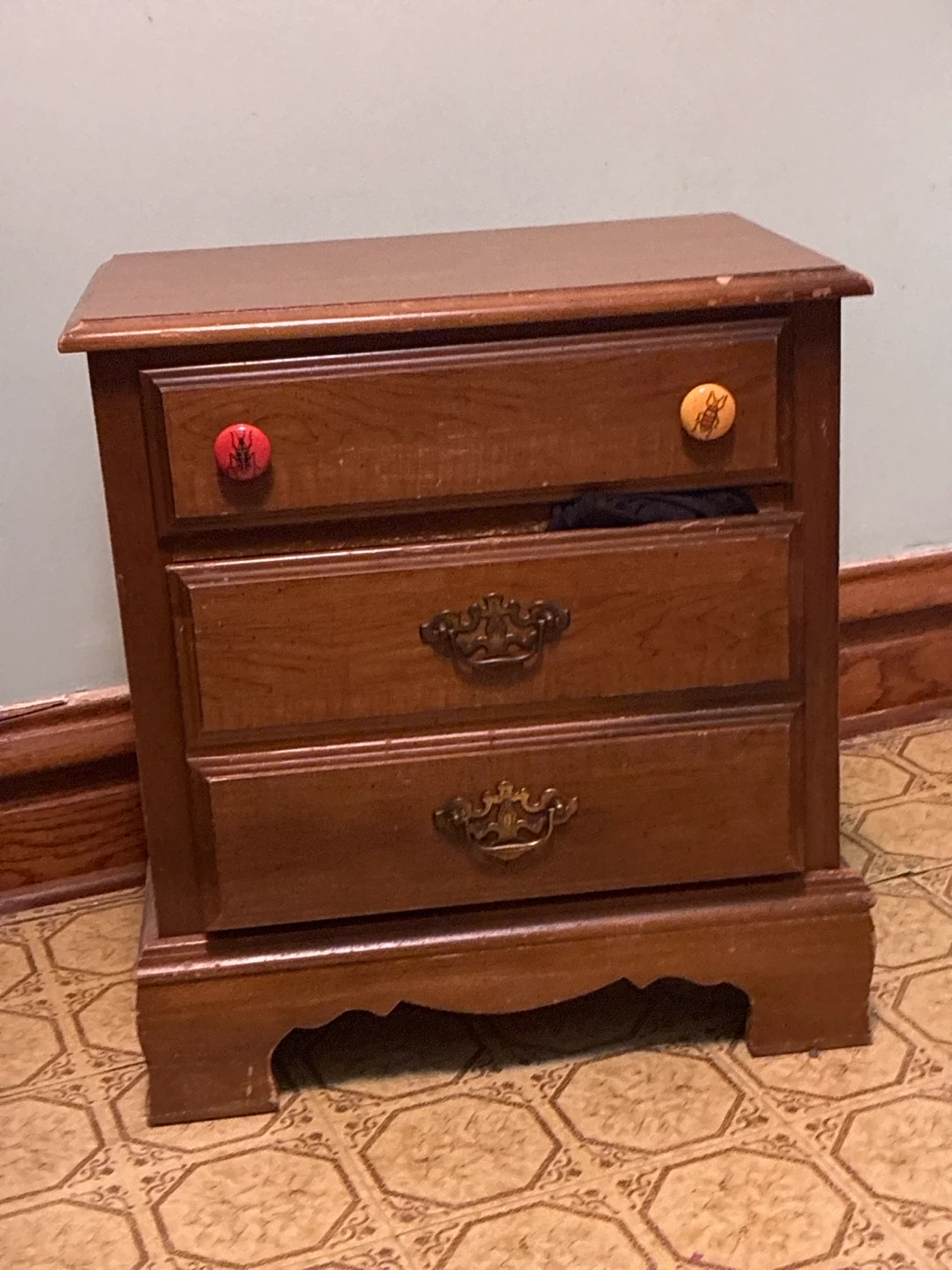 Wooden Nightstand with 3 Drawers