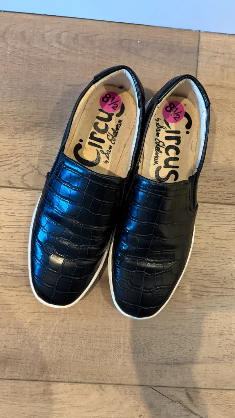 8.5 size footwear by Sam Edelman