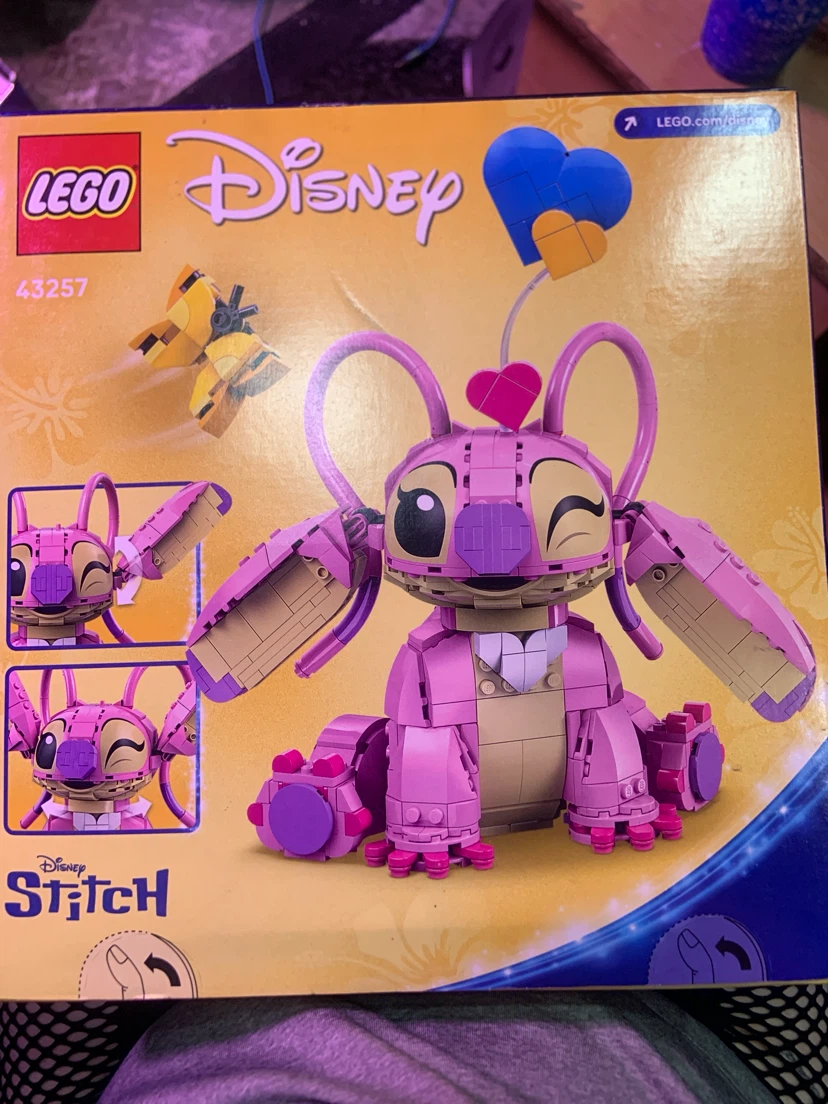 LEGO Disney Stitch Angel and Stitch Building Sets - photo 3
