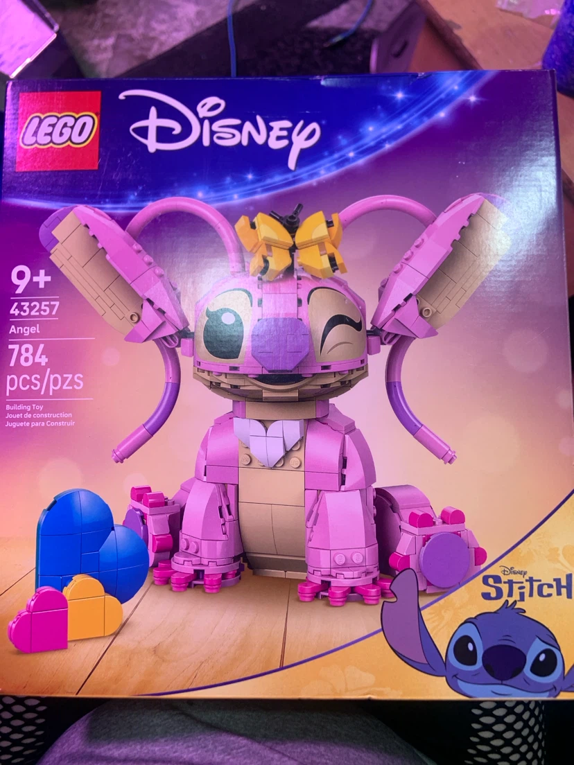 LEGO Disney Stitch Angel and Stitch Building Sets - photo 4