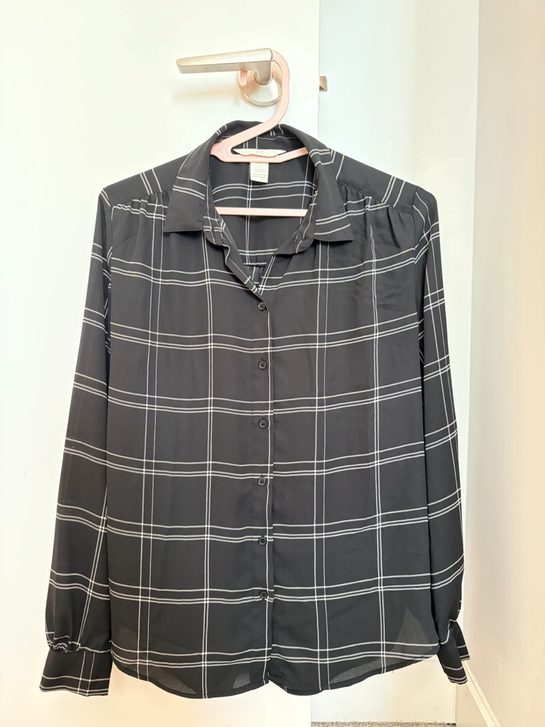 H&M Black Plaid Button-Up Shirt