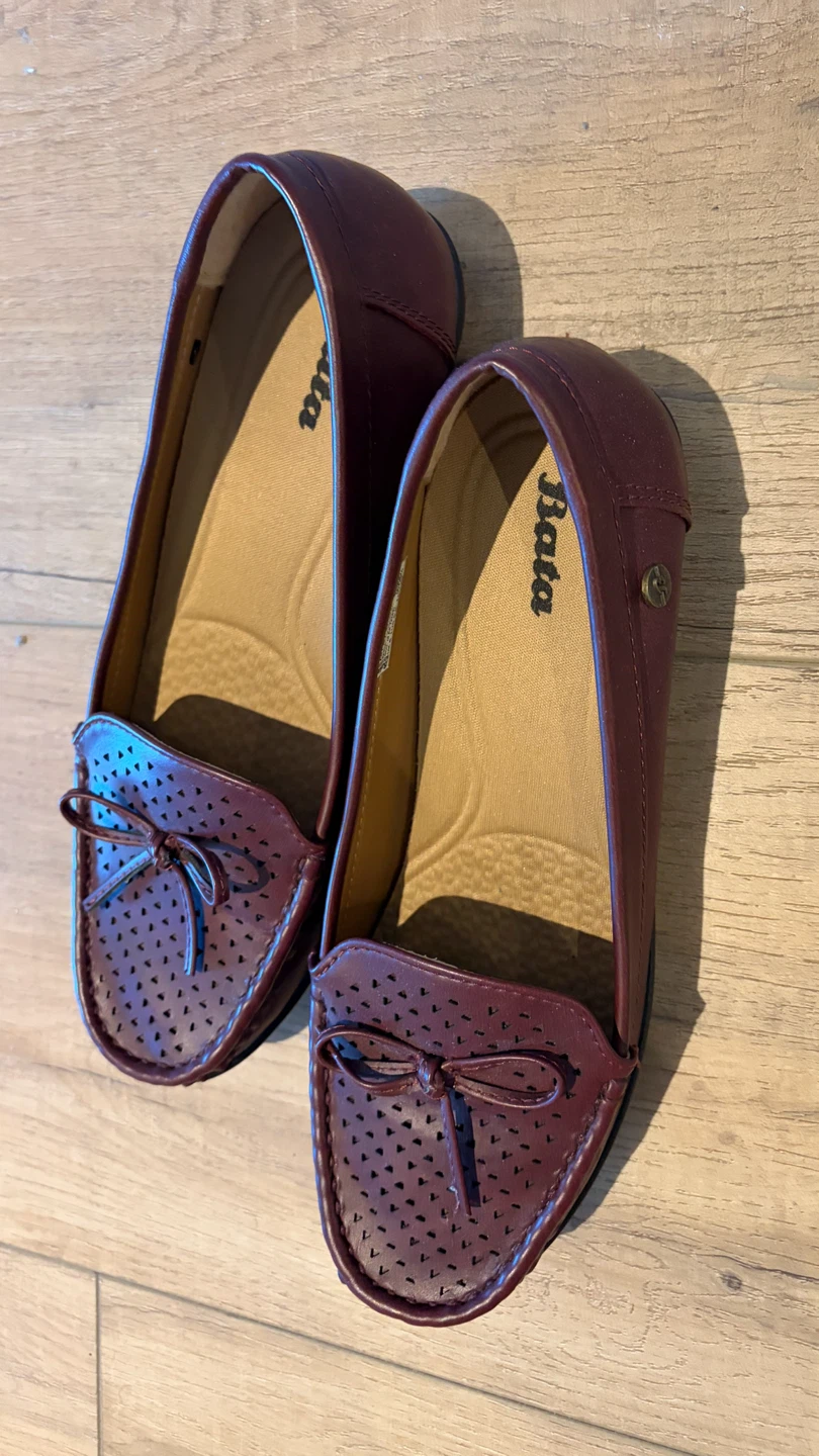 Eur 38 Women Loafers