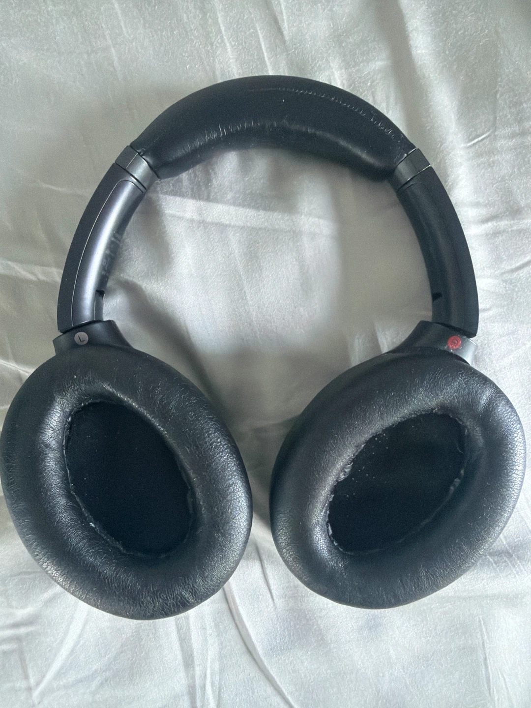 Sony WH-1000XM3 Noise Cancelling Headphones - photo 3