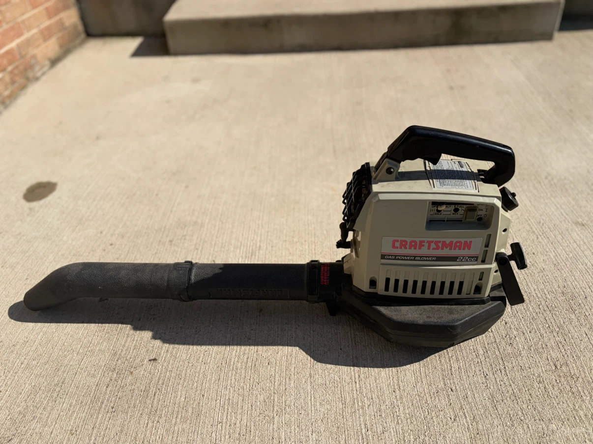 Craftsman 22cc Gas Powered Leaf Blower - photo 4