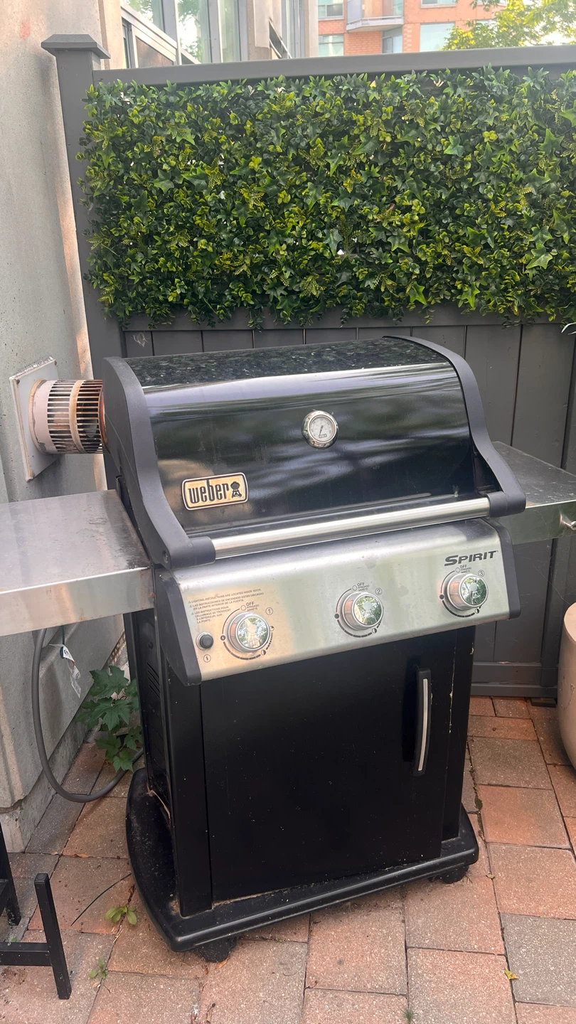 Weber Spirit BBQ Natural Gas Grill