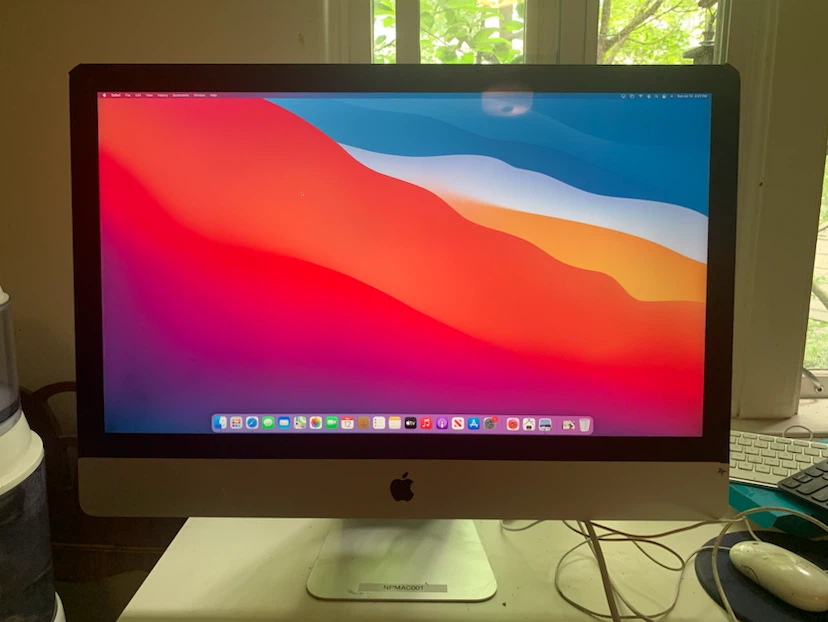 Apple iMac 27-inch NEW 1T SSD DRIVE