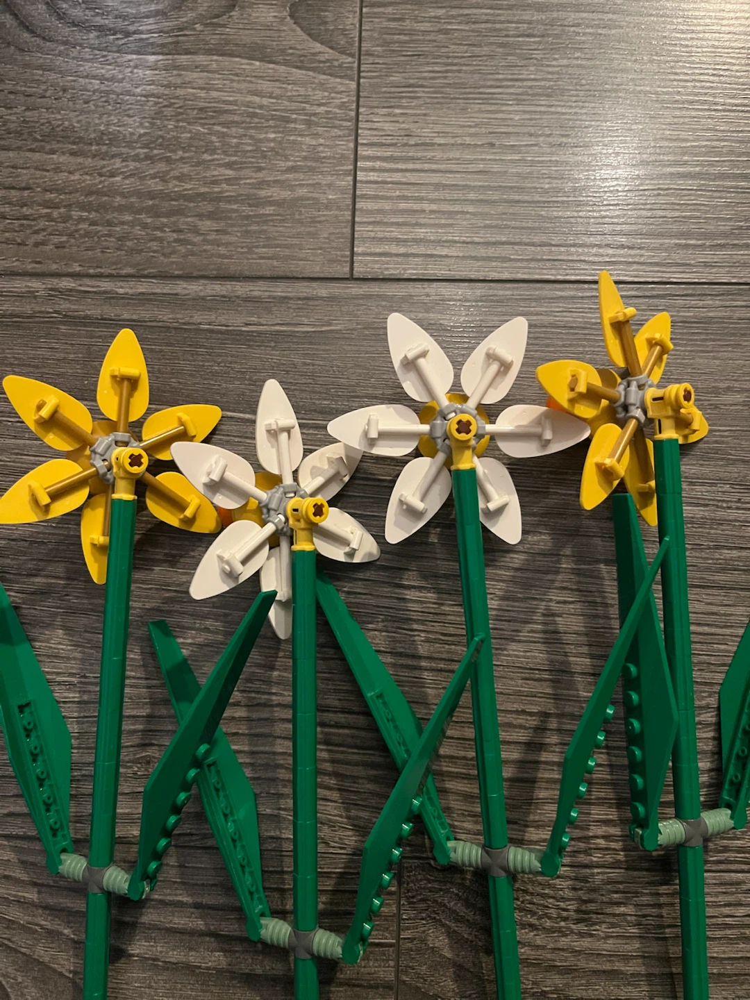 Lego Daffodils - photo 2