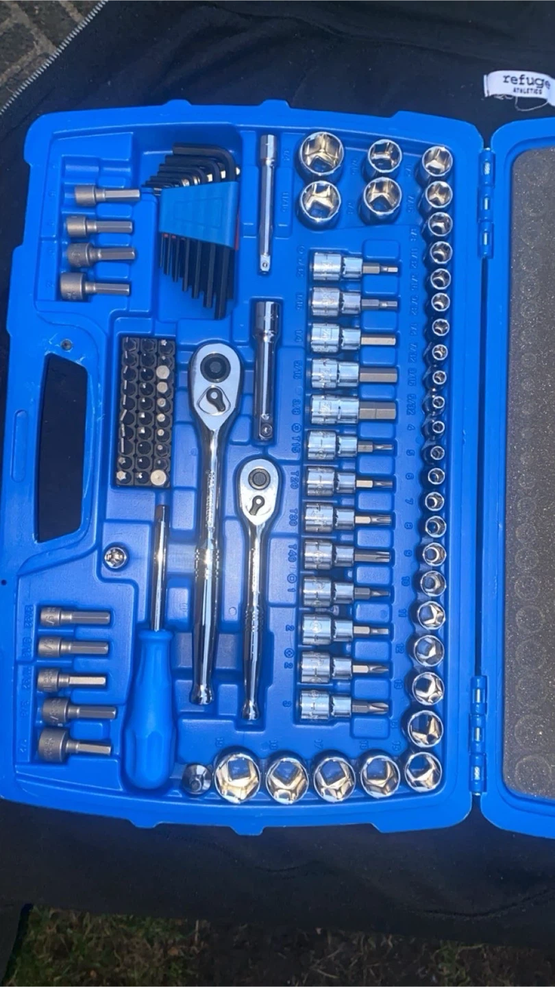 Mastercraft 128-Piece Mechanics Tool Set - photo 3