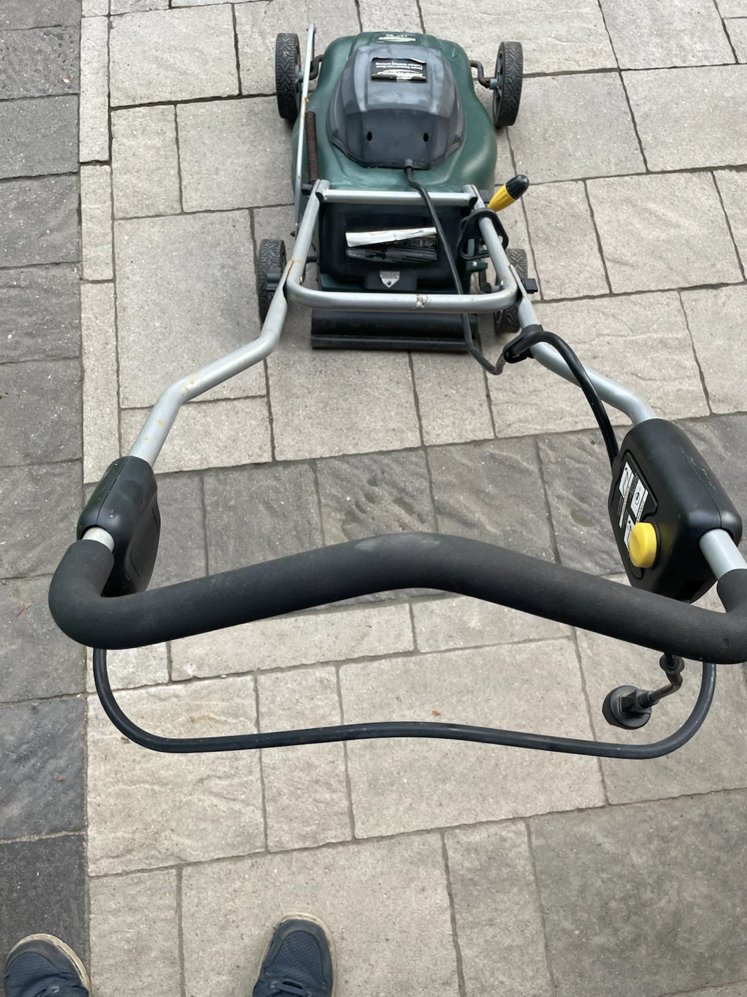 Electric lawnmower, delivery - photo 3