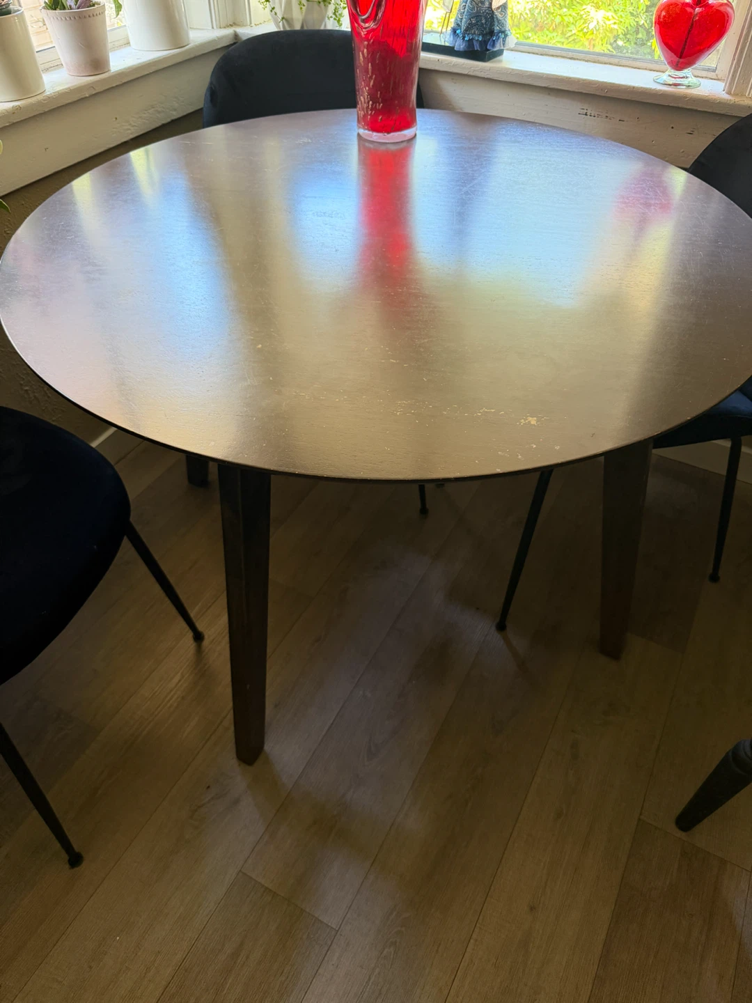 Structube Round Dining Table