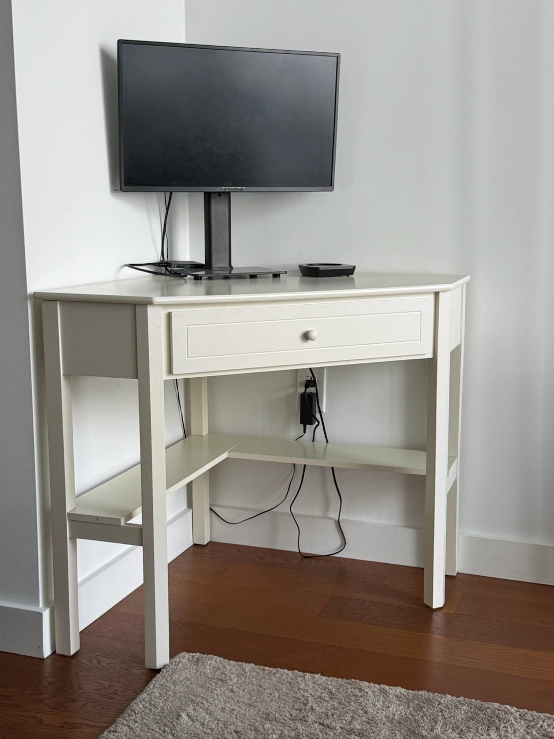Corner office desk