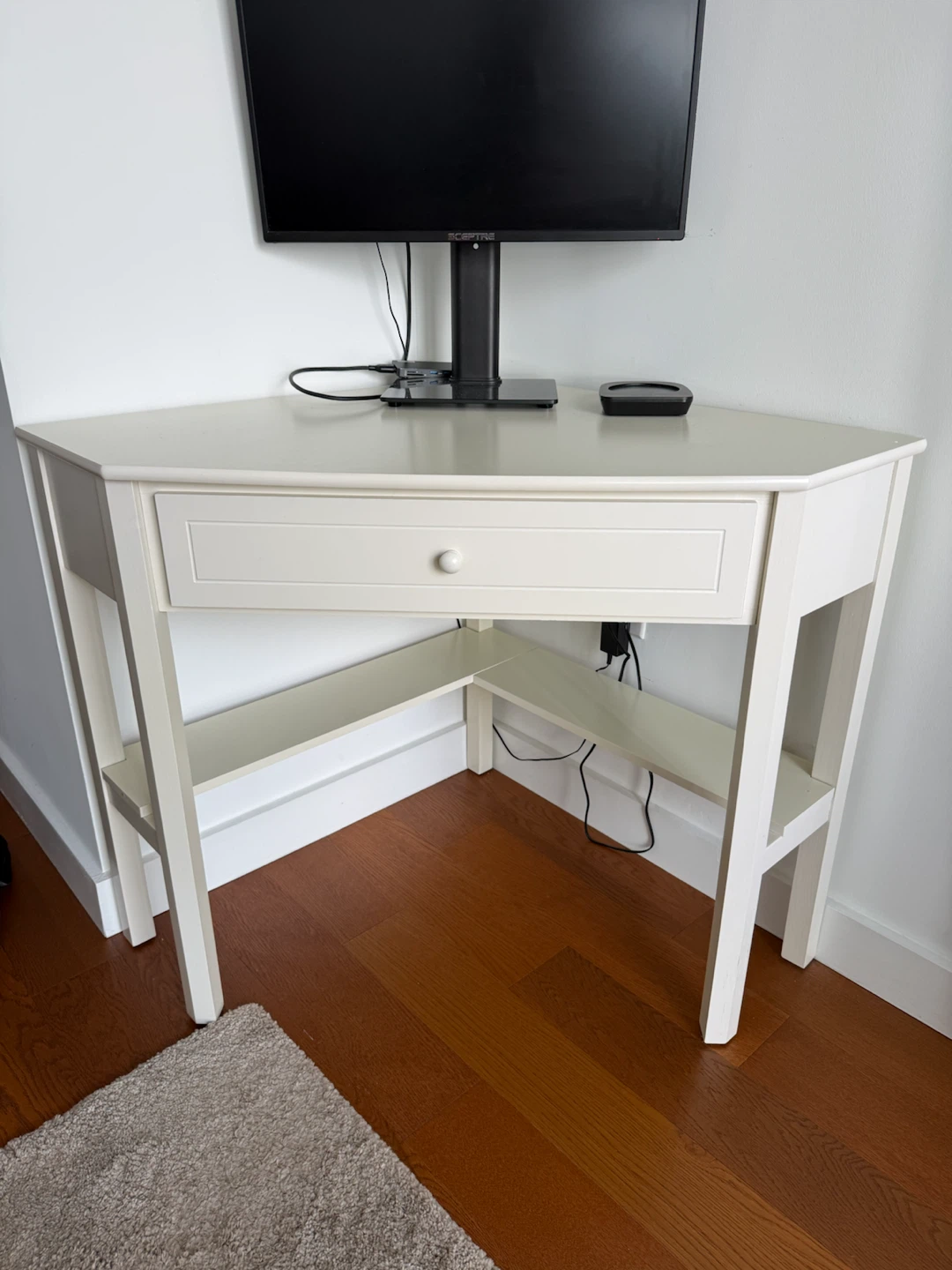 Corner office desk - photo 2