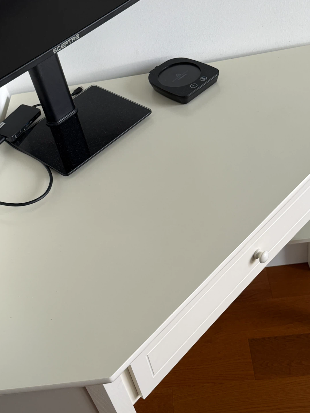 Corner office desk - photo 3