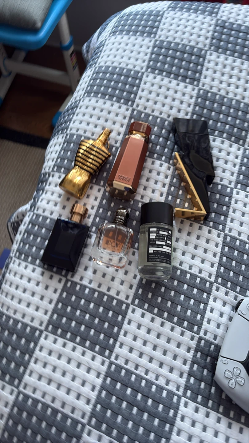 Assorted Men's Fragrances - photo 2