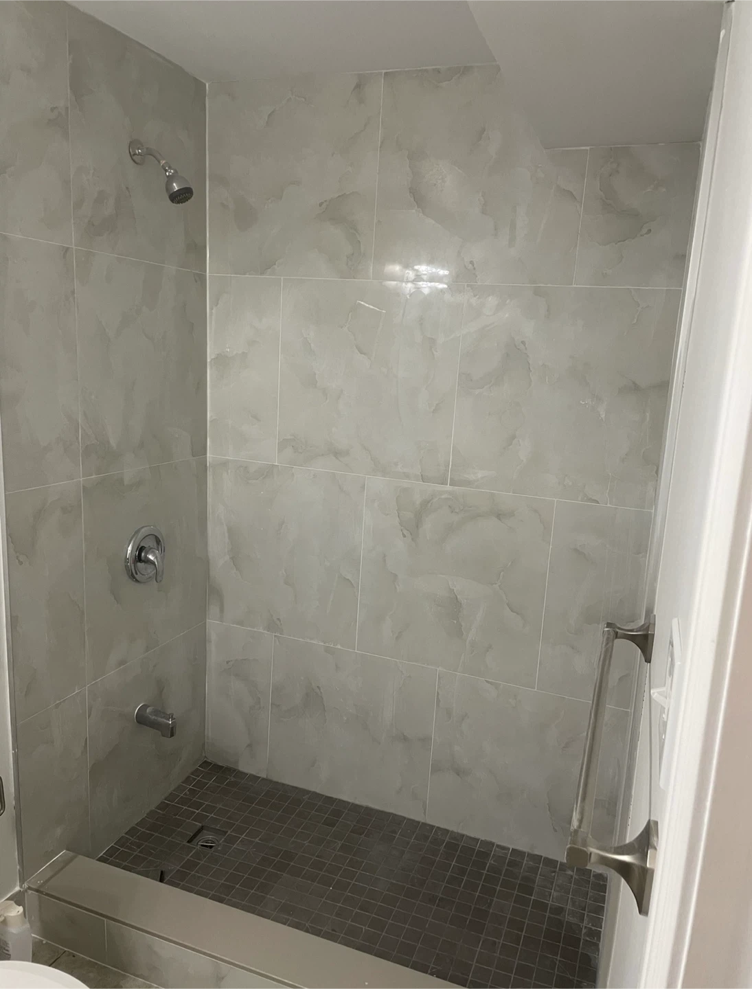 2 bedroom basement legal apartment for rent - photo 2