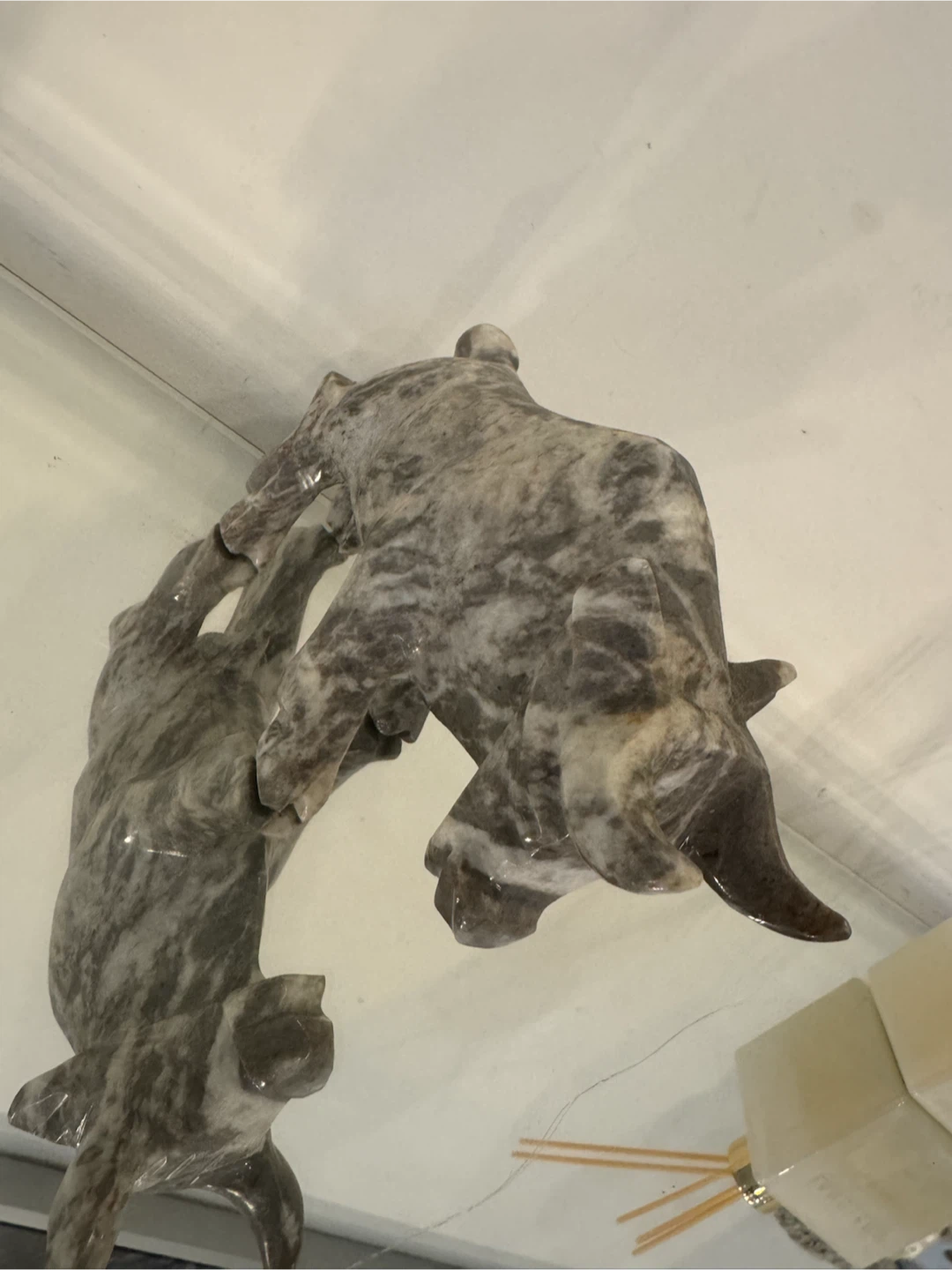Marble Bull Figurine - photo 2