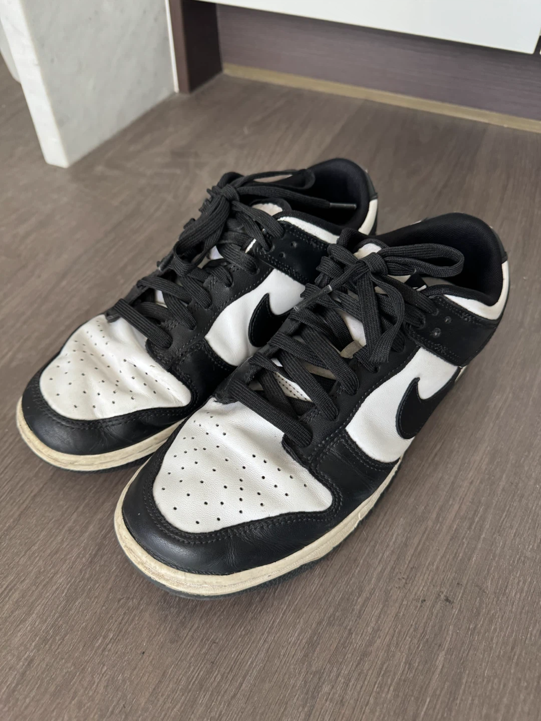 Nike Dunk Low "Panda" (men’s)