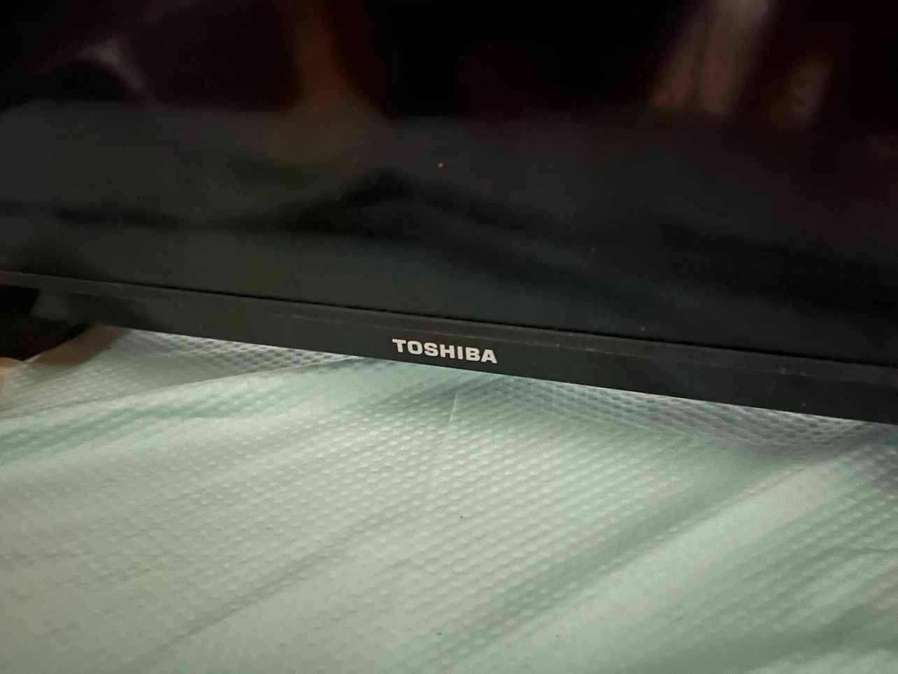 Toshiba Television 43 inches - photo 3