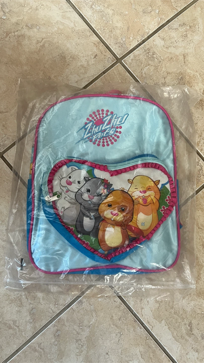 ZhuZhu Pets Backpack and Lunchbox Set $20 each OBO - photo 5