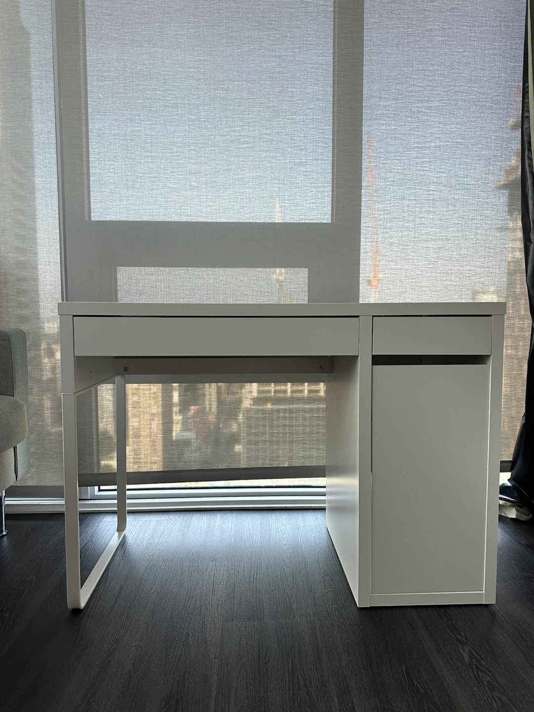 IKEA MICKE Desk - White