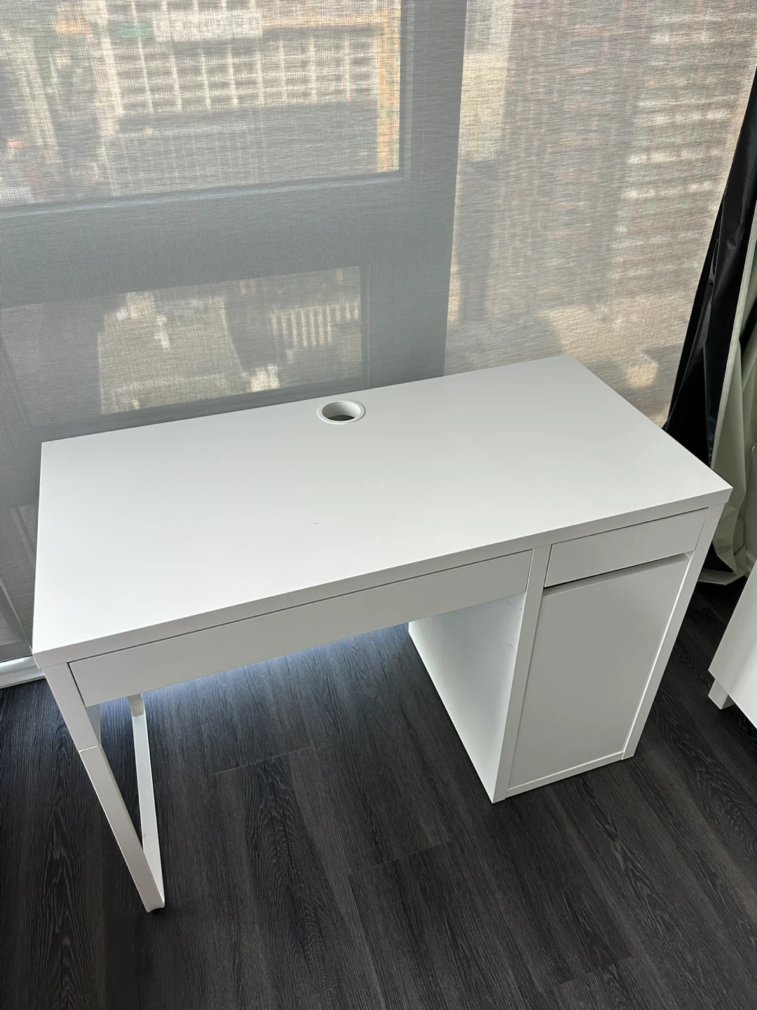 IKEA MICKE Desk - White - photo 2
