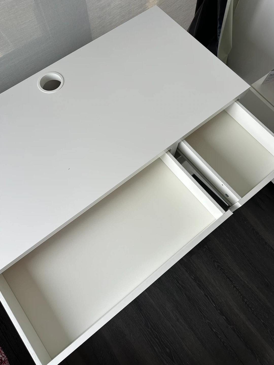 IKEA MICKE Desk - White - photo 4