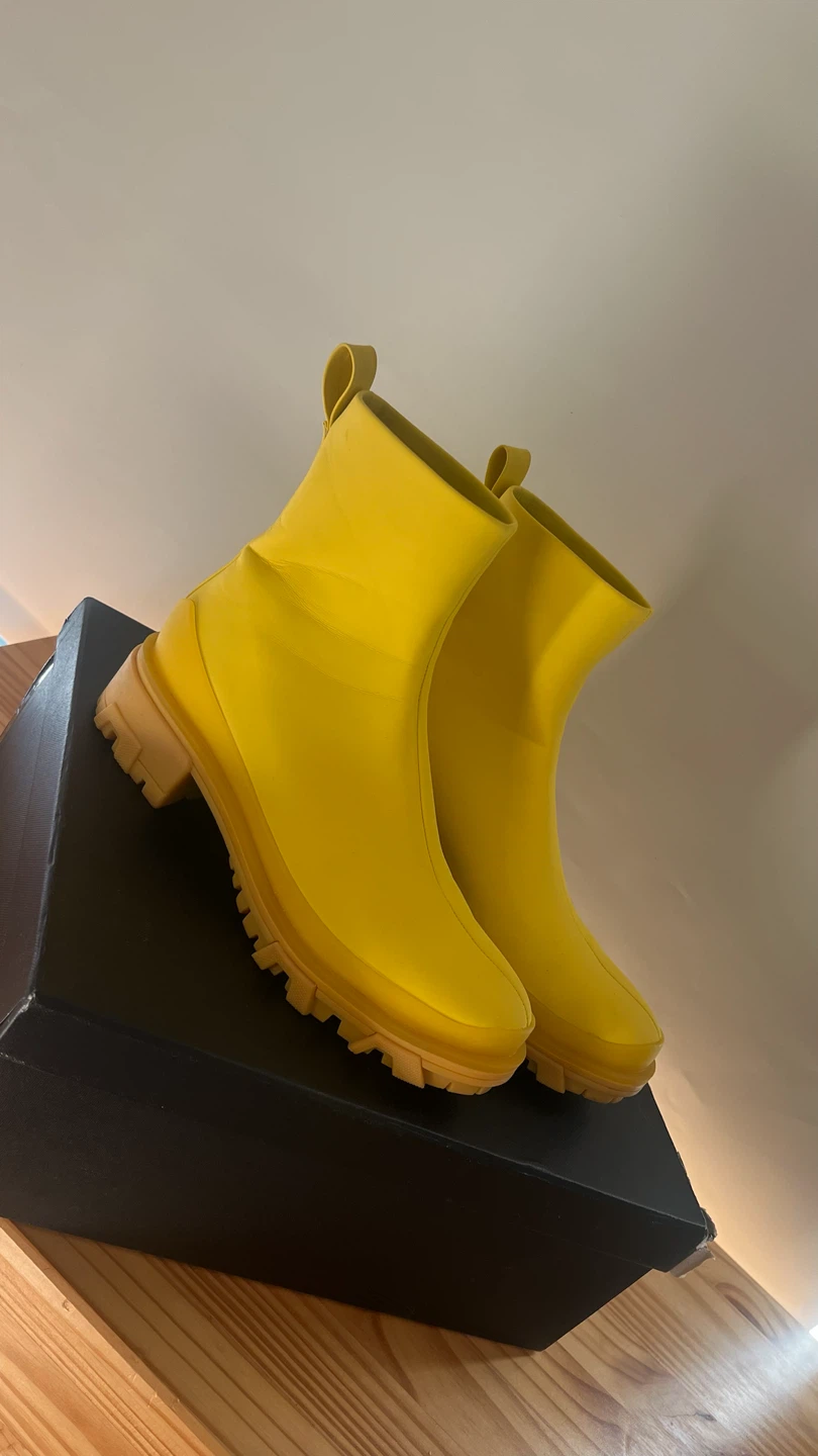 RAG & BONE Yellow Rainboots - photo 2