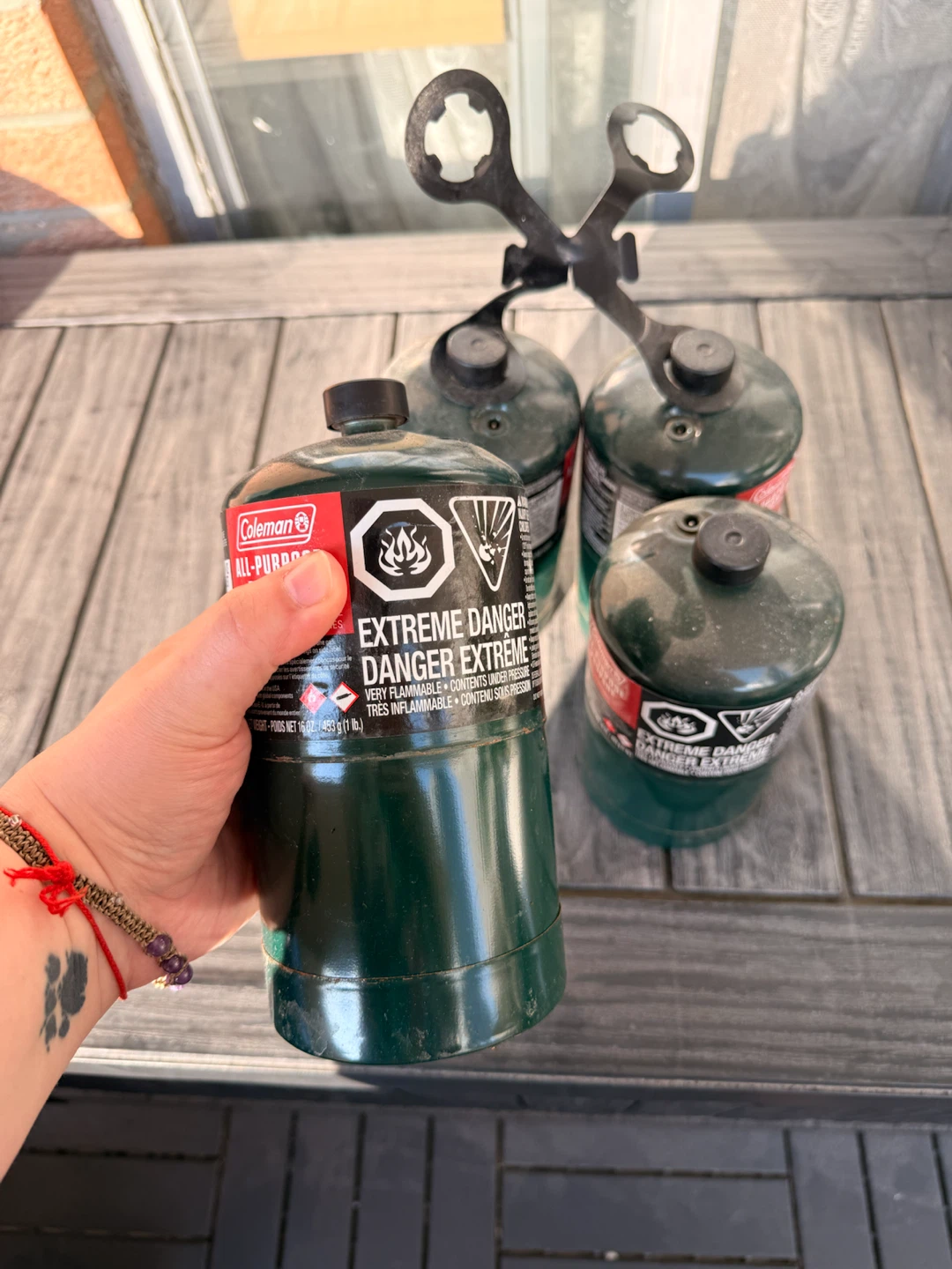 Free small propane tanks - photo 2