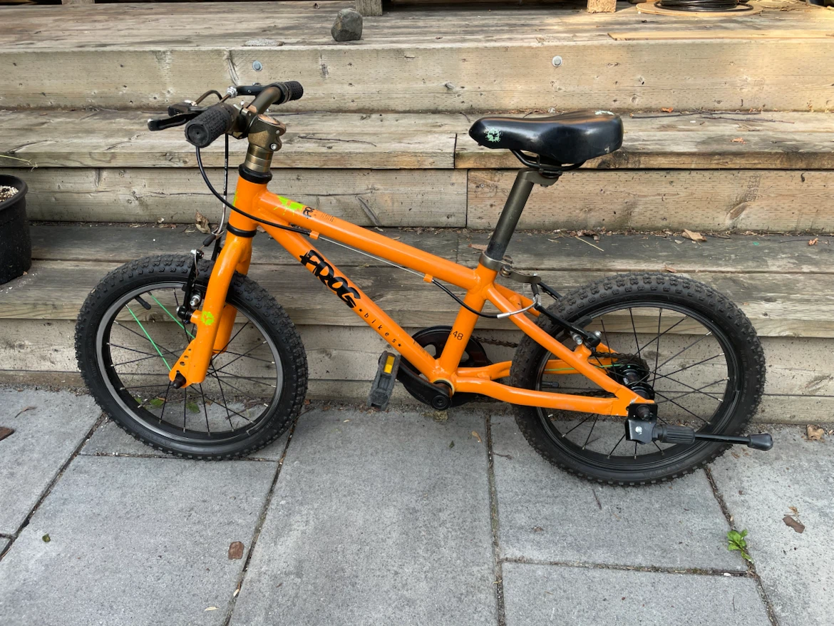 Frog 48 Kids Bike (16 inch wheels). Very good condition, orange.