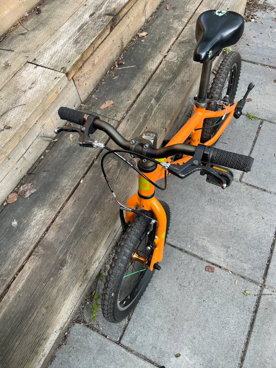 Frog 48 Kids Bike (16 inch wheels). Very good condition, orange. - photo 3