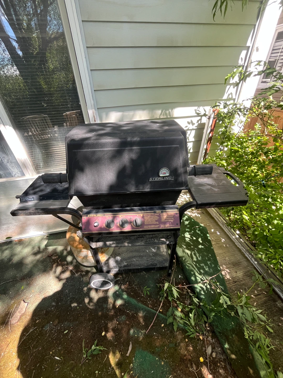 Sterling Propane BBQ Grill - photo 2