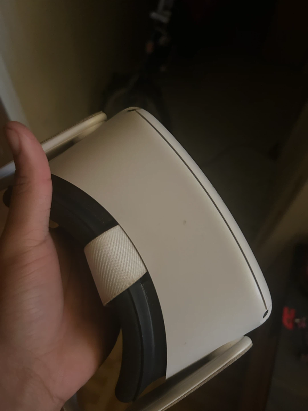 Meta Quest 2 VR Headset (need it gone today) - photo 3