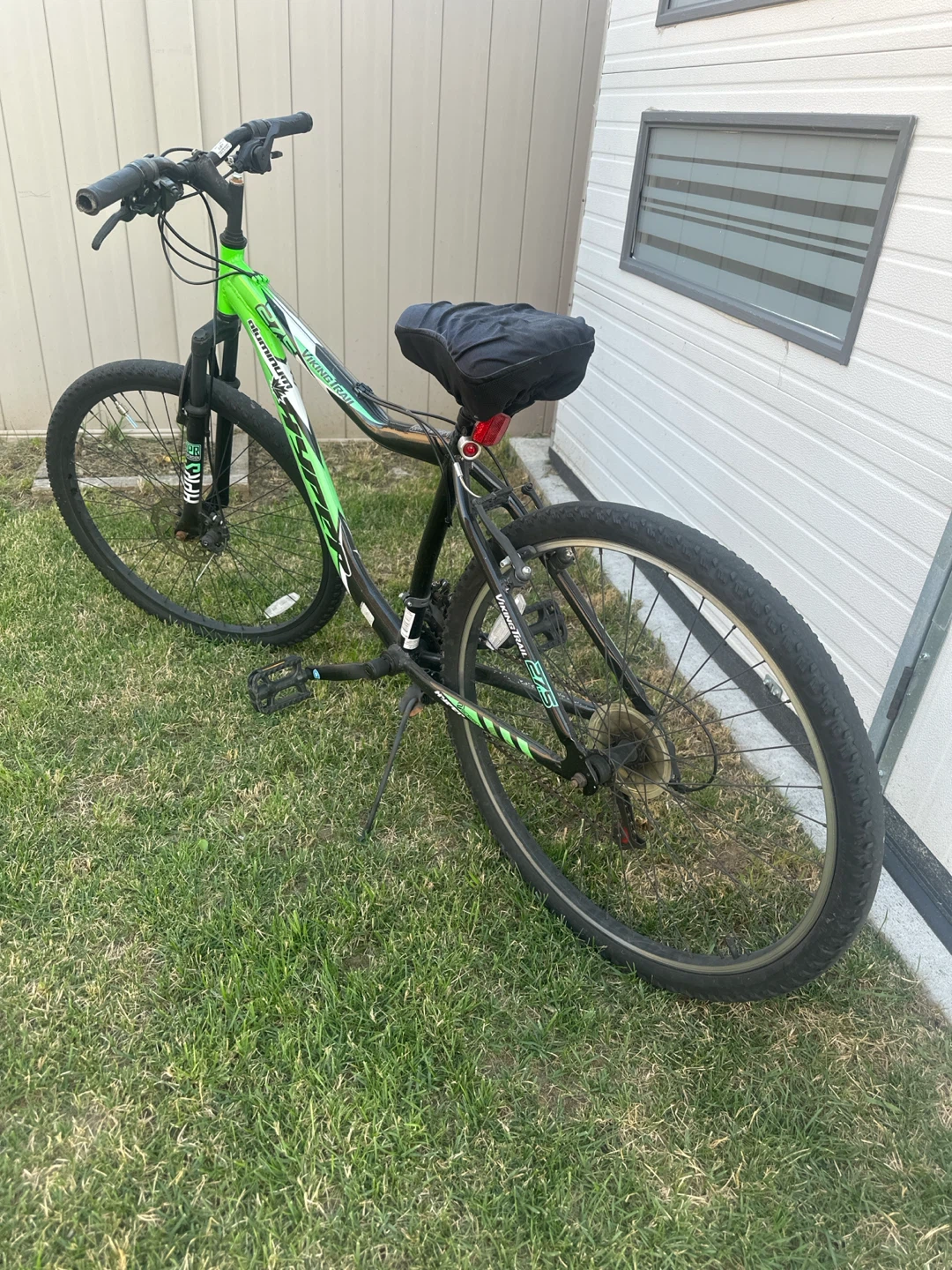 Hyper Viking Trail 27.5" Mountain Bike - photo 2