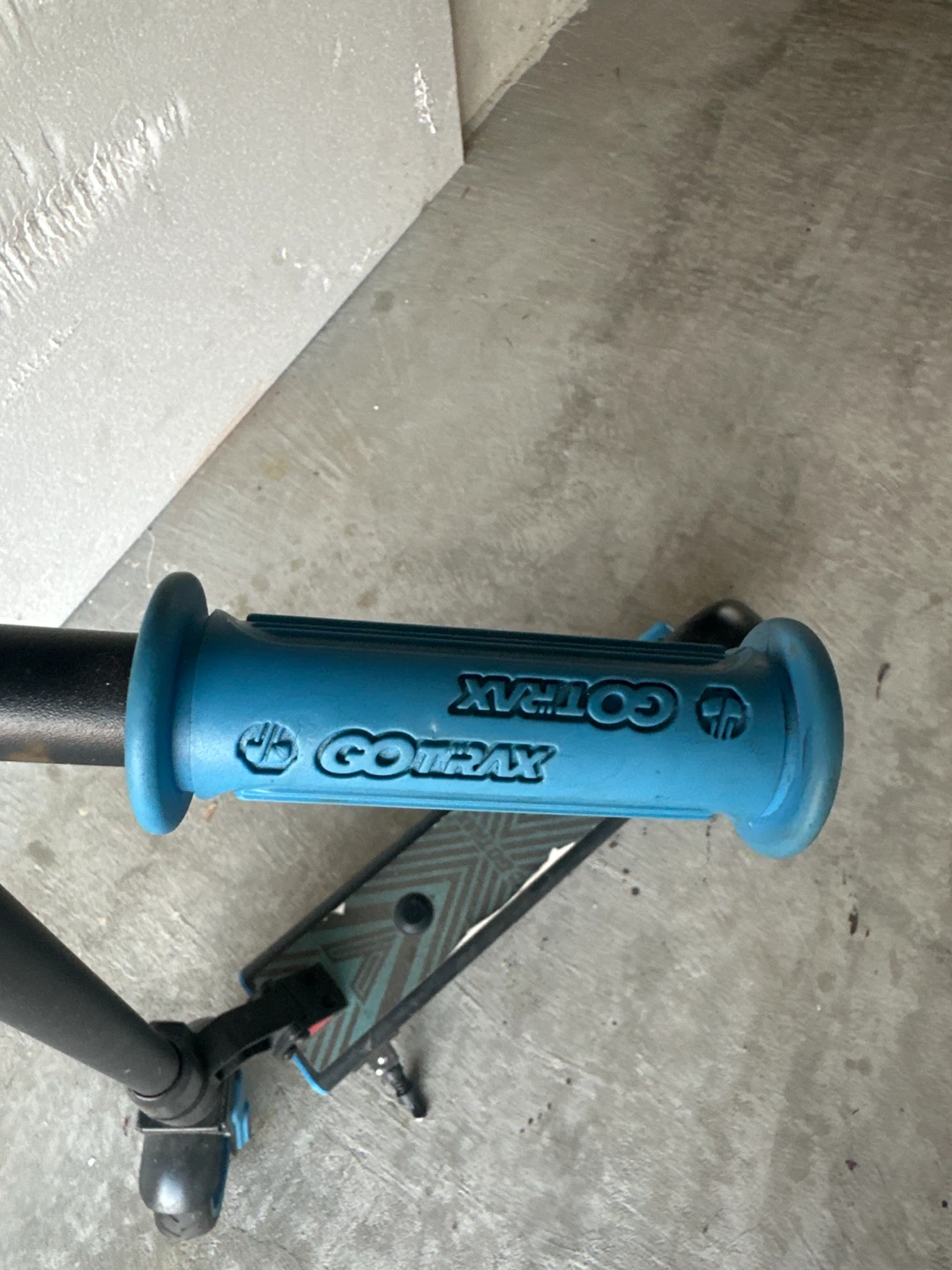 Gotrax Scooter - photo 4