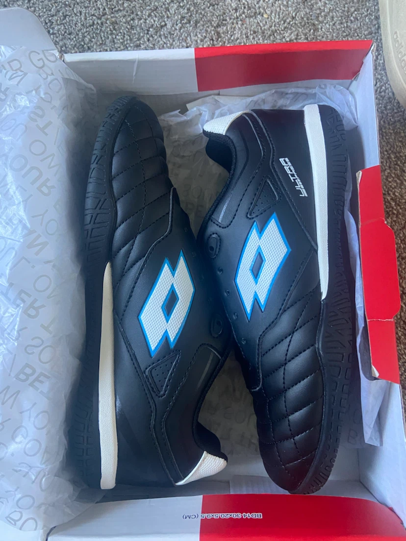 Lotto ultra press indoor cleats