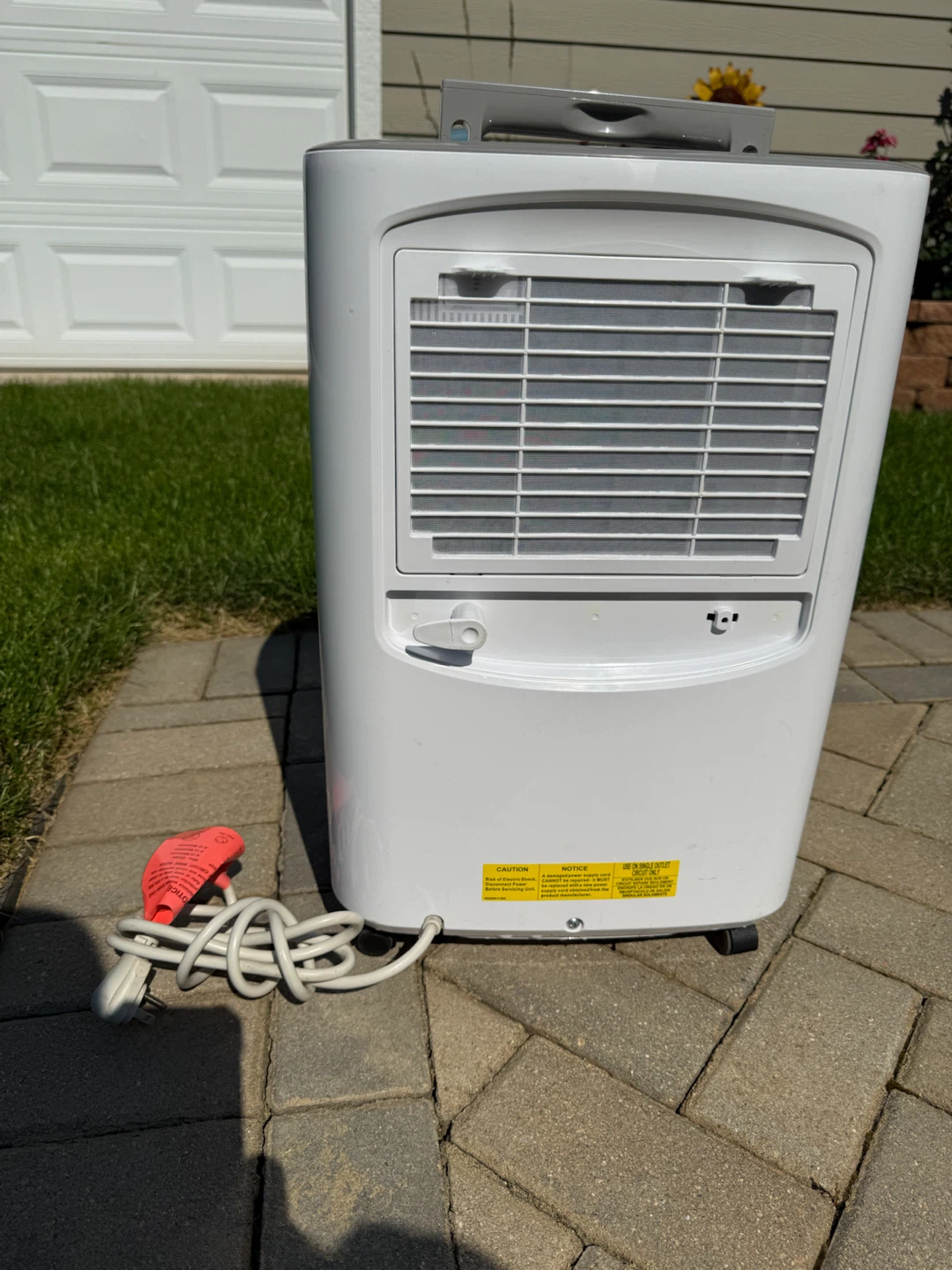 Nice and clean Dehumidifier.$100.00 or best offer. - photo 2