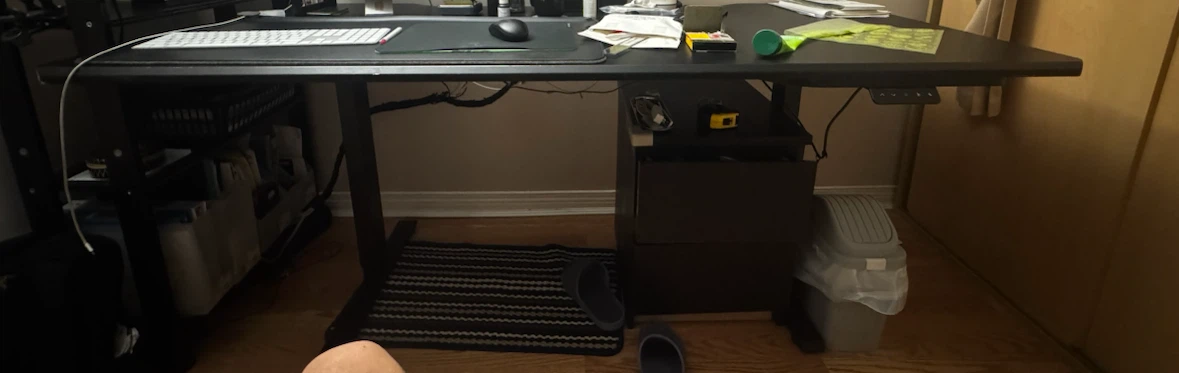 Motion desk