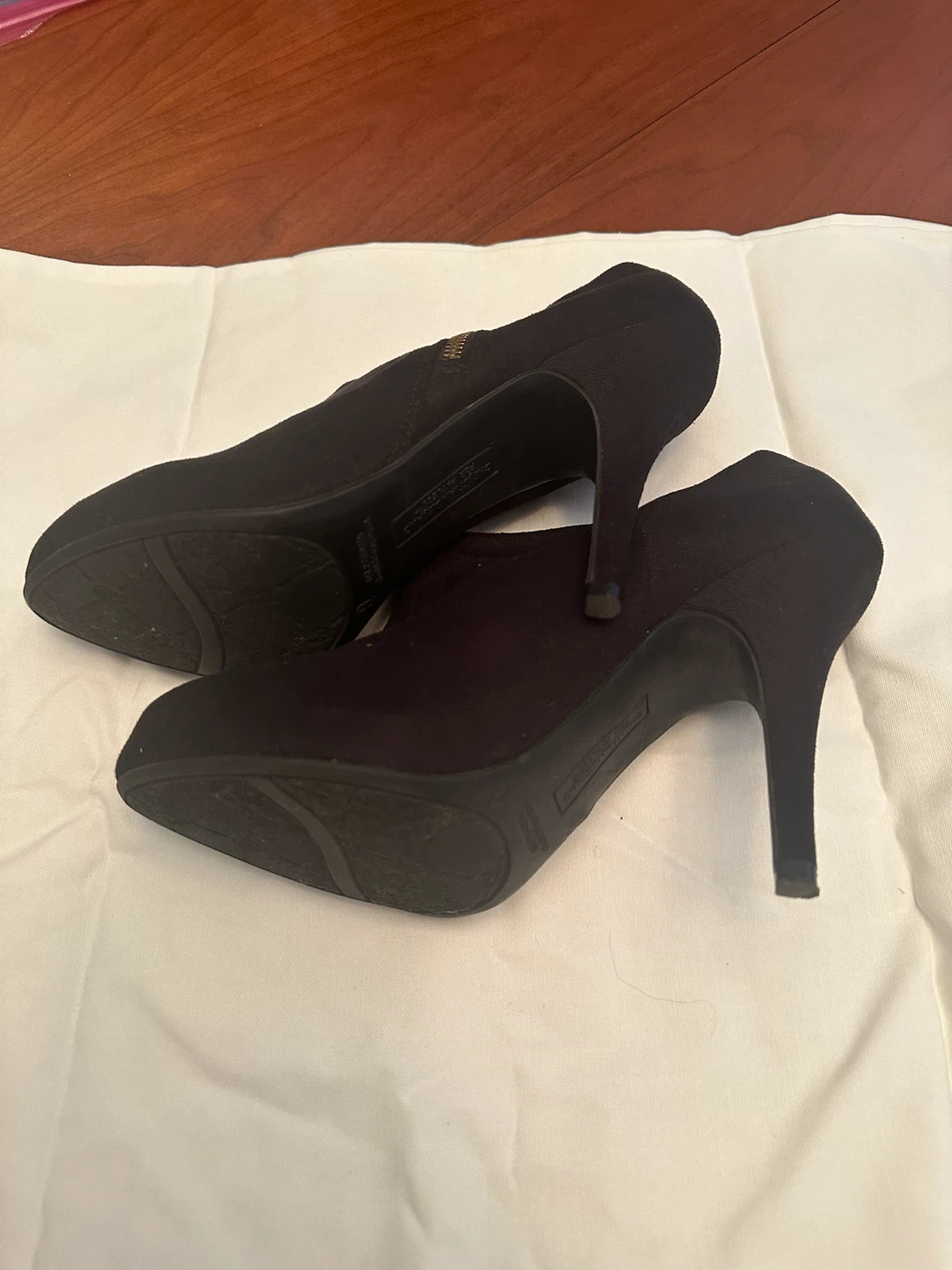 Black Suede Ankle Boots with Zipper Detail - photo 4