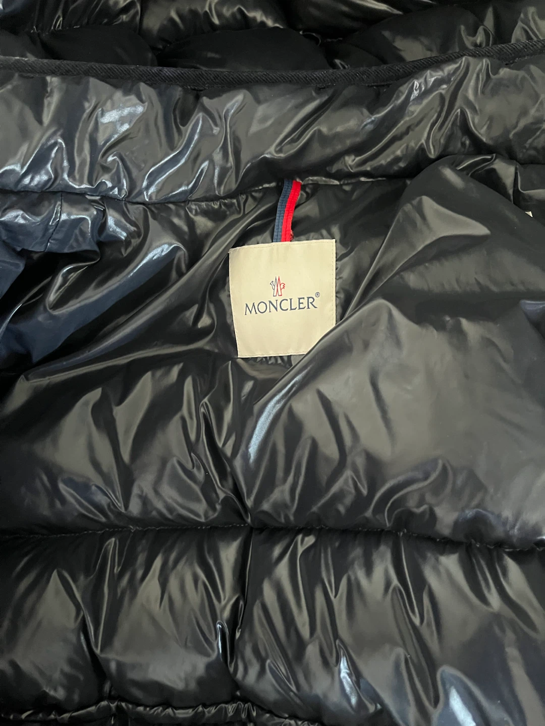 Genuine Moncler Women’s Puffer Jacket - photo 3