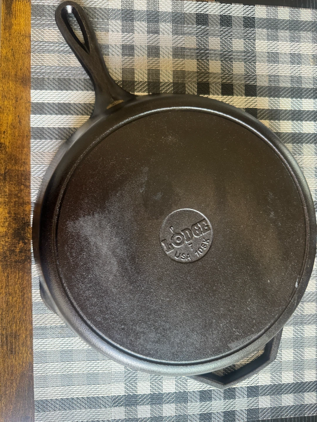 Lodge 10.5 inch Cast Iron Skillet - photo 3
